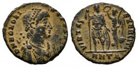 Honorius. Maiorina. 408-420 AD. Antioch. (Ric-X 72). (LRBC-2793). Anv.: D N HONORIVS P F AVG, pearl-diademed, draped and cuirassed bust to right. Rev....