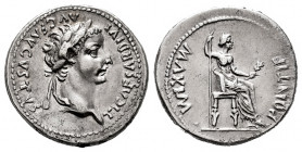 Tiberius. Denarius. 14-37 AD. Lugdunum. (Spink-1763). (Ric-26). (Rsc-16b). Anv.: TI CAESAR DIVI AVG F AVGVSTVS. Cabeza laureada de Tiberio a derecha. ...