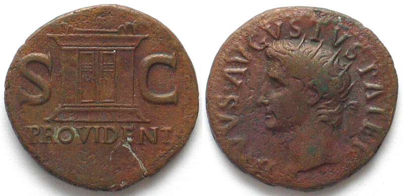AUGUSTUS. AE Dupondius, struck under Tiberius, 23-30 AD, XF
DIVVS AVGVSTVS PATE...