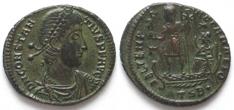 CONSTANTIUS II. As Augustus, AE Maiorina, 23mm, AD 351-354, Thessalonica mint, 2...