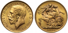 MS64 | South Africa, George V (1910-36), gold Sovereign, 1925, Pretoria Mint, bare head left, B.M. on truncation for Bertram Mackennal, Latin legend s...