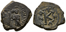 Bronze, 6.19gr 22mm) Heraclius. 610-641. AE follis . Constantinople mint.