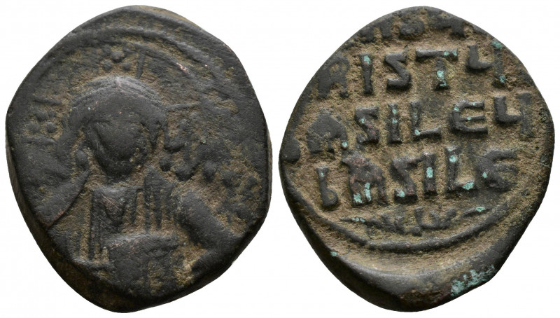 (Bronze, 11.85gr 26mm) Anonymous Folles. temp. Basil II & Constantine VIII, circ...