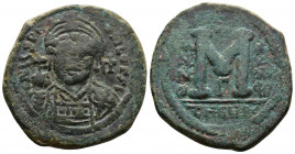 (Bronze, 18.54gr 33mm) Maurice Tiberius. 582-602. AE follis