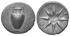 Inseln vor Epiros. Korkyra.

 Hemidrachme (Silber). Ca. 400 - 350 v. Chr.
Vs: Amphora.
Rs: K - O - P. Stern, zwischen den Strahlen Kantharos.

1...