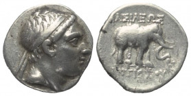 Seleukidisches Königreich. Antiochos III. (223 - 187 v. Chr.).

 Drachme (Silber). Um 212 v. Chr. Apameia am Orontes (?).
Vs: Kopf des Antiochos II...