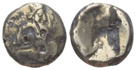 Achaimenidisches Königreich. Artaxerxes II. - Artaxerxes III. (ca. 375 - 340 v. Chr.).

 Siglos (Silber). Sardeis.
Vs: Persischer Großkönig mit Dol...