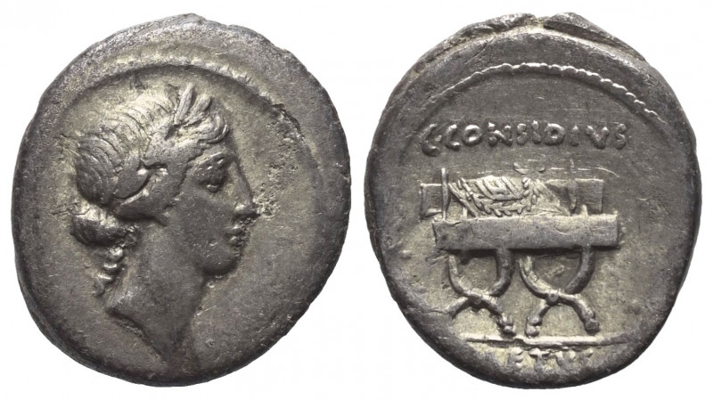 C. Considius Paetus.

 Denar (Silber). 47 v. Chr. Rom.
Vs: Kopf des Apollo mi...