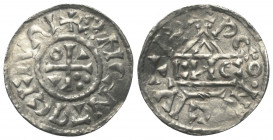 Regensburg - Königlich. Heinrich II. (1002 - 1004).

 Denar (Silber).
Vs: Kreuz in den Winkeln drei Kugeln, Dreieck, Kringel, Dreieck.
Rs: Ansicht...