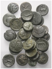Griechische Münzen - Lots.


Unter anderem Thrakien / Thessalien.

Lot (30 Stück): Bronze; 4. - 1. Jhdt. v. Chr.

Sehr schön.

Verkauft wie b...