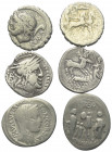 Römische Münzen - Lots. Republik.


Lot (3 Stück, Silber): Denare.
Unter anderem L. Aemilius Paullus. Schön - fast sehr schön.