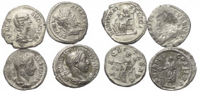 Römische Münzen - Lots. Kaiserzeit.


Lot (4 Stück, Silber): Denare.

Septimius Severus, Iulia Domna und Alexander Severus (2x). Sehr schön.