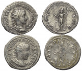 Römische Münzen - Lots. Kaiserzeit.


Lot (2 Stück, Silber): Gordianus Antoniniane. Fast sehr schön - sehr schön.