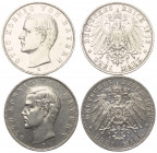 Deutschland - Lots.


Kaiserreich. Bayern. Otto (1886 - 1913).

Lot (2 Stück, Silber): 3 Mark 1910 und 1912. München.
Vs: Kopf links.
Rs: Große...