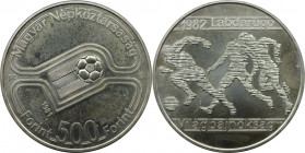500 Forint 1981 
Europäische Münzen und Medaillen, Ungarn / Hungary. Fussball WM. 500 Forint 1981. 28,0 g. 0.640 Silber. 0.58 OZ. KM 625. Stempelglan...