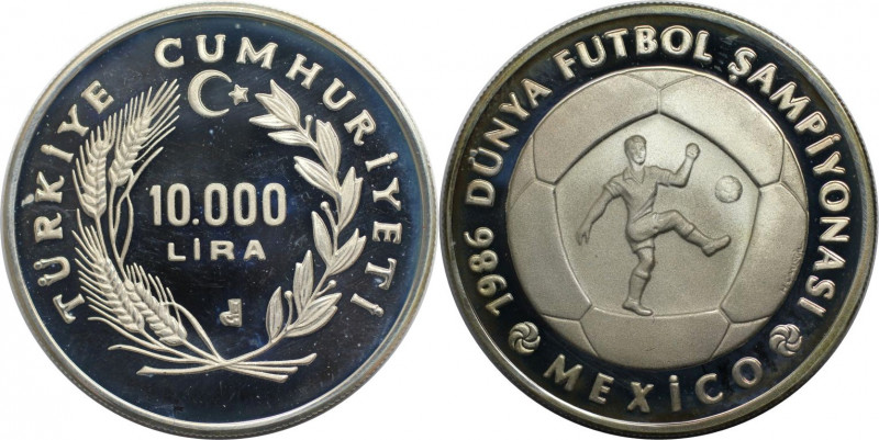 10000 Lira 1986 
Weltmünzen und Medaillen, Türkei / Turkey. Fussball WM 1986 in...