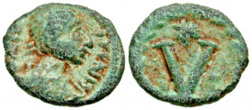 "Justinian I. 527-565. AE pentanummium (12.2 mm, .91 g, 11 h). Uncertain mint. [D N IVSTI]- NIANVS (or similar, garbled), diademed, draped and cuirass...