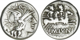 Denario. 149 a.C. JUNIA. M. Junius Silanus. Anv.: Cabeza de Roma a derecha entre cabeza de asno y X. Rev.: Dióscuros a caballo a derecha, encima estre...