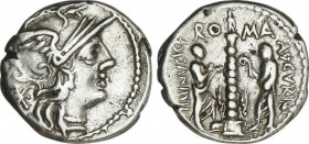 Denario. 134 a.C. MINUCIA. Ti. Minucius Augurinus. Anv.: Cabeza de Roma a derecha, detrás X. Rev.: Columna surmontada por una estatua, a cada lado un ...