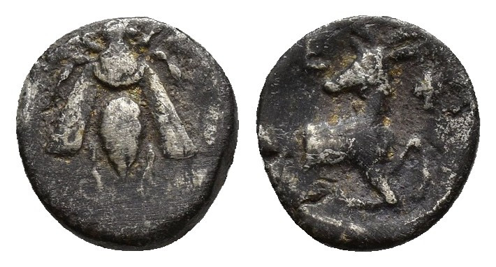 Ionia. Ephesos circa 390-380 BC. Obol AR (9mm., 0,8g ) Bee, E-Φ flanking / Forep...