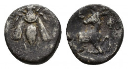 Ionia. Ephesos circa 390-380 BC. Obol AR (9mm., 0,8g ) Bee, E-Φ flanking / Forepart of stag right, E-Φ flanking, all within incuse circle.