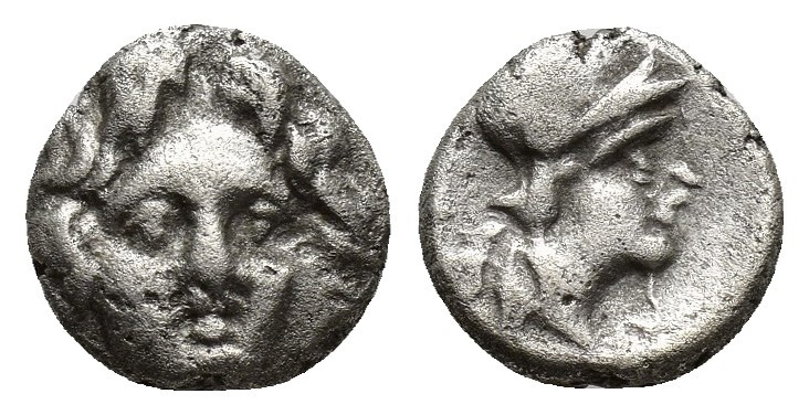 Selge , Pisidia. AR Obol (8.9mm, 1.1 g) Obv. Facing head of Gorgoneion Rev. Helm...