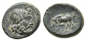 PISIDIA. Termessos. Ae (1st century BC). (14mm, 3.3 g) Obv: Laureate head of Zeus right. Rev: TEPMH. Bull butting left.