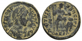 Theodosius I Æ Centenionalis. Constantinople, AD 383-388. (21mm, 6.3 g) D N THEODOSIVS P F AVG, pearl-diademed bust right / VIRTVS EXERCITI, Theodosiu...