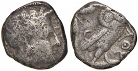ATTICA Atene - Tetradramma di imitazione orientale (355-320 sec. a.C.) Testa elmata di Atena a d. - R/ Civetta di fronte - cfr. S. Monaco 99 AG (g 16,...
