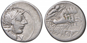Fannia - M. Fannius C. f. - Denario (123 a.C.) Testa di Roma a d. - R/ La Vittoria su quadriga a d. - B. 1; Cr. 275/1 AG (g 3,81)