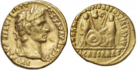 Augusto (27 a.C.-14 d.C.) Aureo - Testa laureata a d. - R/ Caio e Lucio stanti - RIC 206 AU (g 7,78) Da gioielleria con restauri