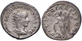Gordiano III (238-244) Antoniniano - Busto radiato a d. - R/ La Vittoria stante a s. - RIC 156 AG (g 4,05) Frattura del tondello