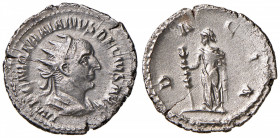Traiano Decio (249-251) Antoniniano - Busto radiato a d. - R/ La Dacia stante a s. - RIC 12b AG (g 3,77) Frattura del tondello