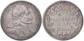Innocenzo XI (1676-1689) Piastra A. VII - Munt. 34 AG (g 32,00) Piccole screpolature al D/