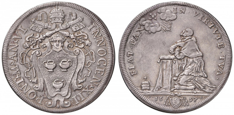 Innocenzo XII (1691-1700) Mezza piastra 1697 A. VI - Munt. 31 AG (g 15,74)