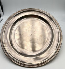 ARGENTI piatto in argento alto titolo punzoni Torretta Genova 1754. Peso complessivo 430g
