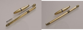TERMOMETRO E PORTA MINE- Eleganti oggetti vintage - termometro in oro giallo (non marcato) probabilmente utilizzato per la misurazione della gradazion...