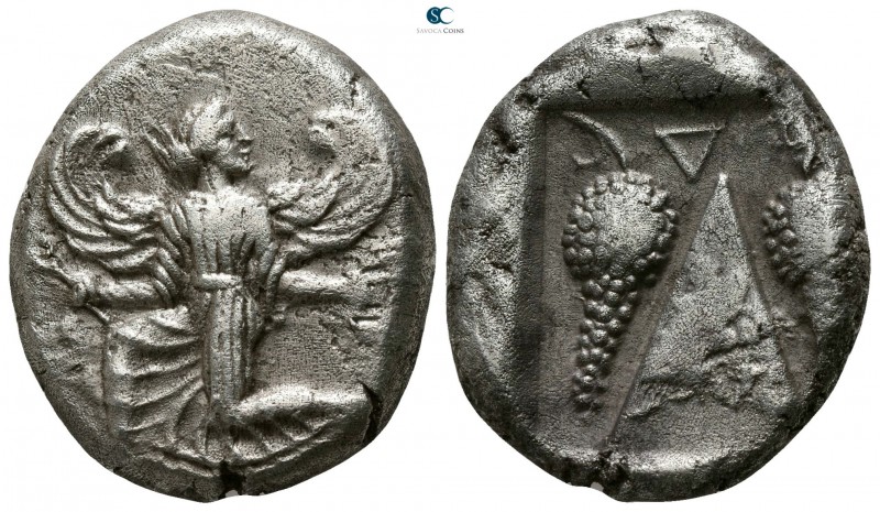 Caria. Kaunos 430-410 BC. 
Stater AR

21mm., 11,48g.

Winged female goddess...