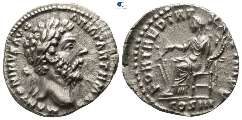 Marcus Aurelius AD 161-180. Rome
Denarius AR

17mm., 2,92g.

M ANTONINVS AV...