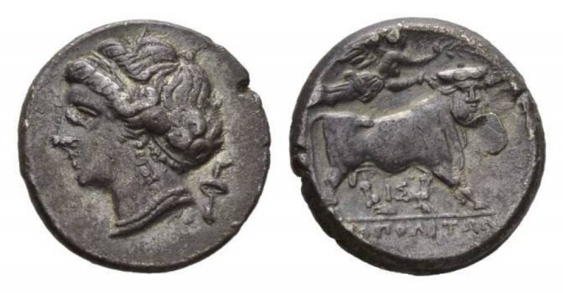 Campania, Neapolis Didrachm circa 275-250, AR 20.8mm, 7.14 g. Diademed head of n...