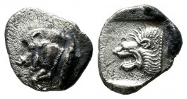 Mysia, Kyzikos. ca.450-400 BC. AR Obol (10mm, 0.97g). Forepart of boar left; to right, tunny upward. / Head of lion left within incuse square. Von Fri...