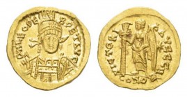 Leo I, 457-474 Solidus Constantinopolis circa 465 or 466, AV 21mm., 4.49g. D N LEO PE – RPET AVG Helmeted, pearl-diademed and cuirassed bust facing th...