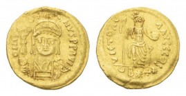 Justin II, 15 November 565 – 5 October 578 Light weight solidus of 22 siliquae 565-578, AV 22mm., 4.18g. D N I – VSTI – NVS PP AVG Helmeted, pearl-dia...