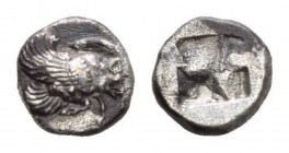 Ionia, Clazome Diobol 500-480, AR 10mm., 1.28g. Forepart of winged bear right; Reverse: Quadripartite incuse square. SNG von Aulock 1983. SNG Cop. 4....