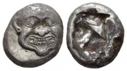 Macedonia, Neapolis Stater circa 500, AR 17mm., 9.43g. Head of a gorgon facing, tongue outstretched. Rev. Rude incuse square. AMNG III, 2, pl. XVI, 19...