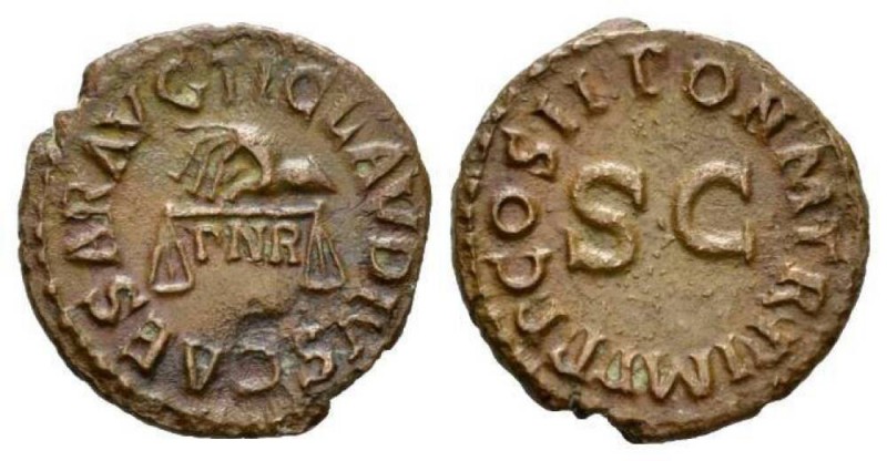 Claudius, 41-54 Quadrans 41, Æ 18mm., 2.92g. TI CLAVDIVS CAESAR AVG Hand holding...