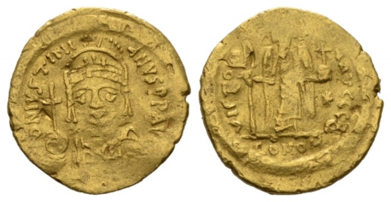 Justinian I, 527 – 565 Solidus 538-545, AV 19mm., 4.39g. D N IVSTINI – ANVS P P ...