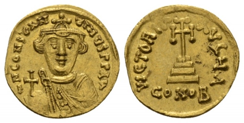 Constans, 641-668. Solidus Constantinople 641-668, AV 19mm., 4.28g. Obv. D N CON...