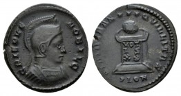 Crispus caesar, 317-326 Follis Londinium 323-324, Æ 19mm., 3.22g. CRISPVS - NOBIL C Helmeted and cuirassed bust r. Rev. BEAT TRA-NQLITAS Lighet altar ...