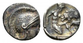 Calabria, Tarentum Diobol circa 325-280, AR 11mm., 1.17g. Head of Athena r., wearing crested Attic helmet, decorated with three rosettae. Rev. Herakle...